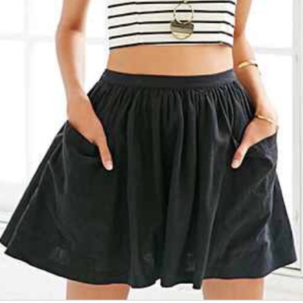 Ecote Debbie Mini Skirt with Front Pockets NAVY